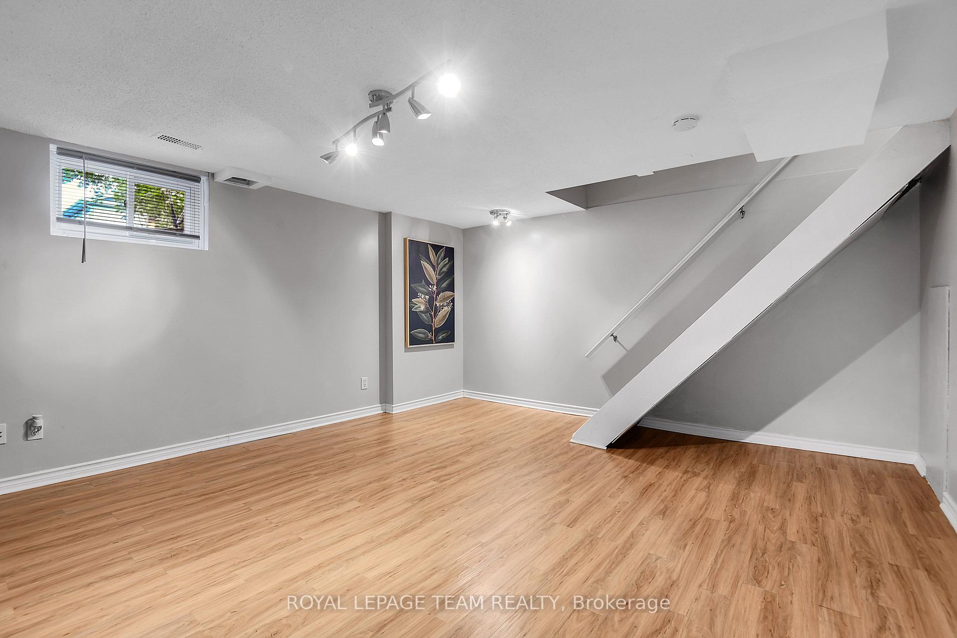 Photo 27 of 1248 Summerville Avenue, Ottawa, Carlington — HOMEH