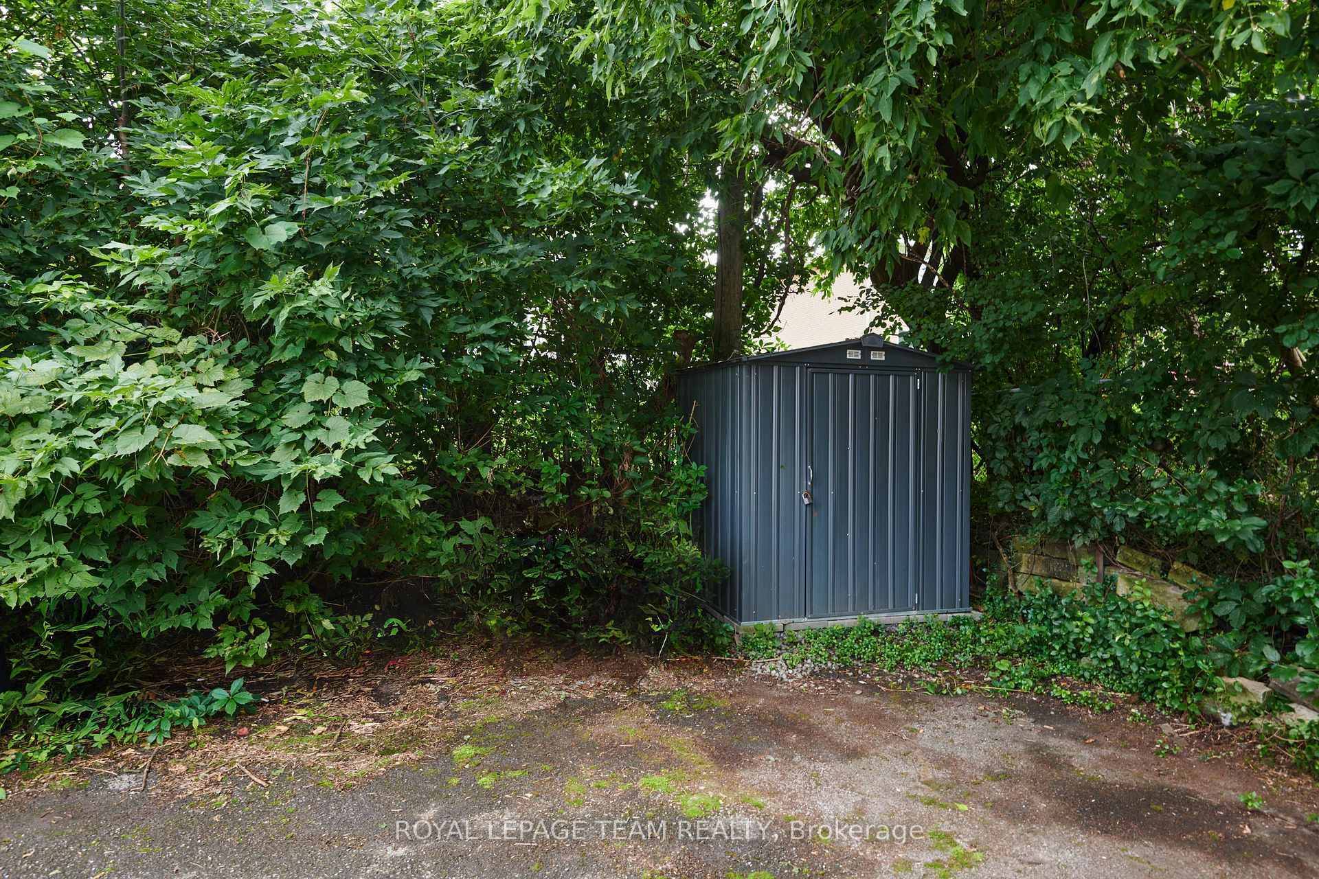 Photo 34 of 1248 Summerville Avenue, Ottawa, Carlington — HOMEH