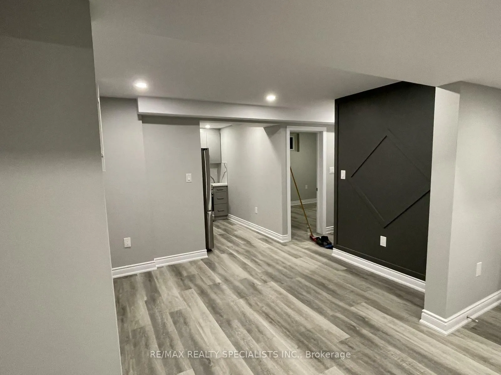 Photo 4 of Unit Basement, 44 William Paddison Drive, Barrie, Georgian Drive — HOMEH
