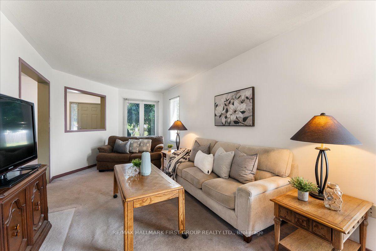 Photo 19 of 989 Deer Valley Drive, Oshawa, Northglen — HOMEH