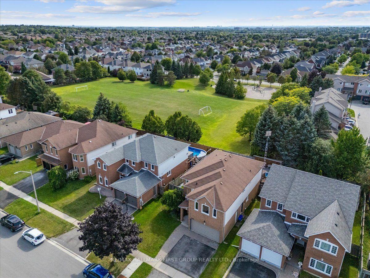 Photo of 989 Deer Valley Drive