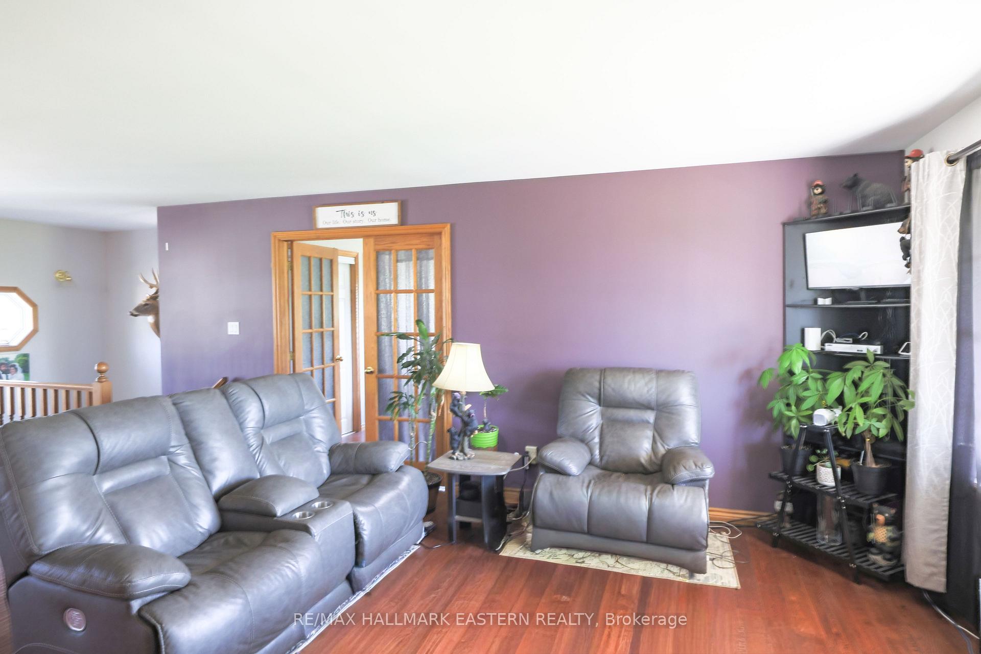 Photo 5 of 1738 8th Line, Selwyn — HOMEH