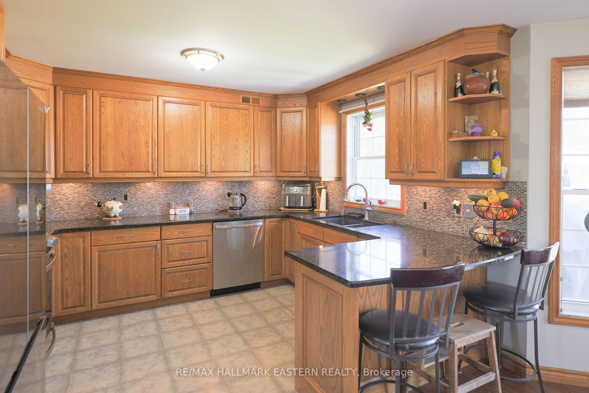Photo 8 of 1738 8th Line, Selwyn — HOMEH