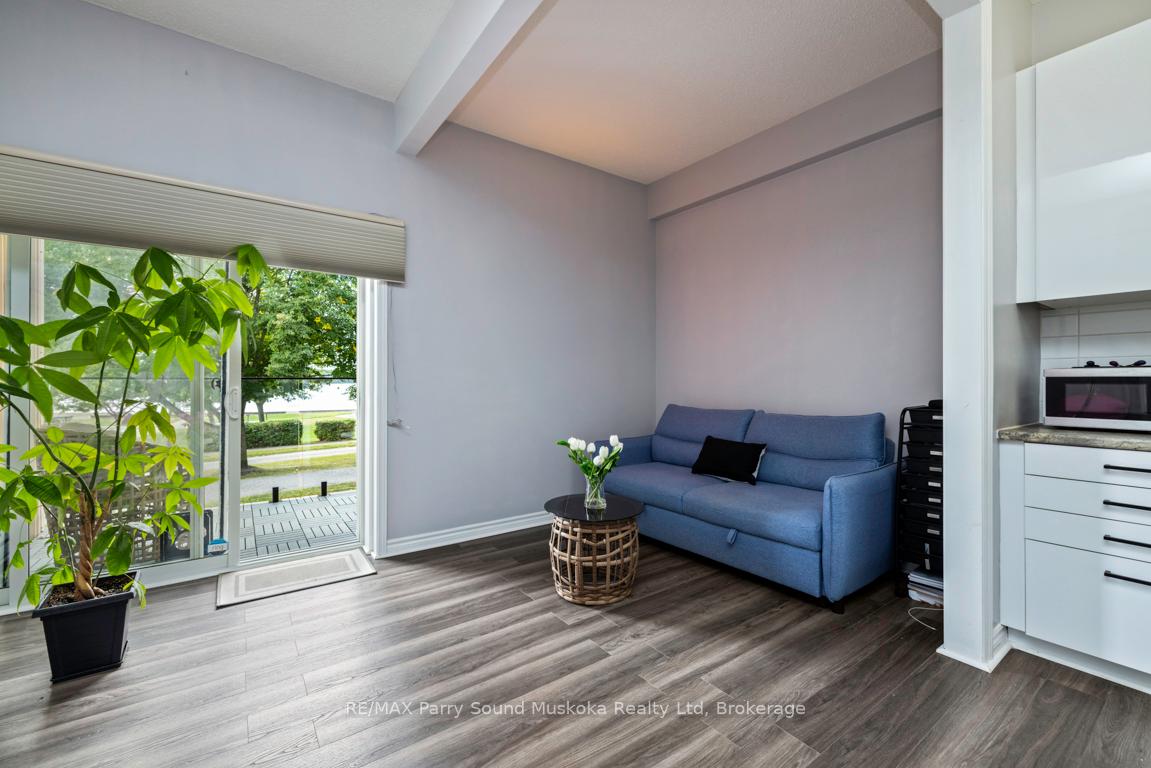 Photo 9 of Unit 4, 21 Prospect Street, Parry Sound — HOMEH