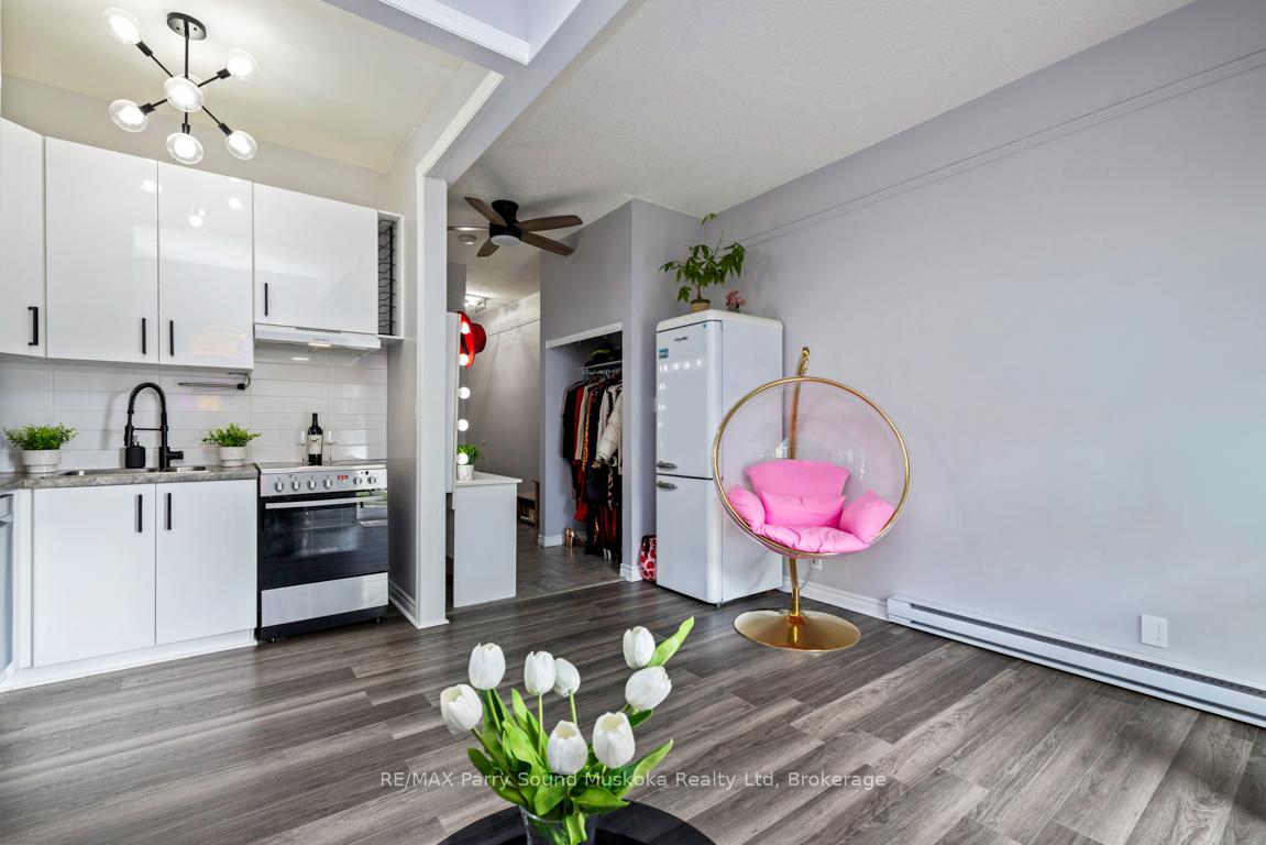Photo 12 of Unit 4, 21 Prospect Street, Parry Sound — HOMEH