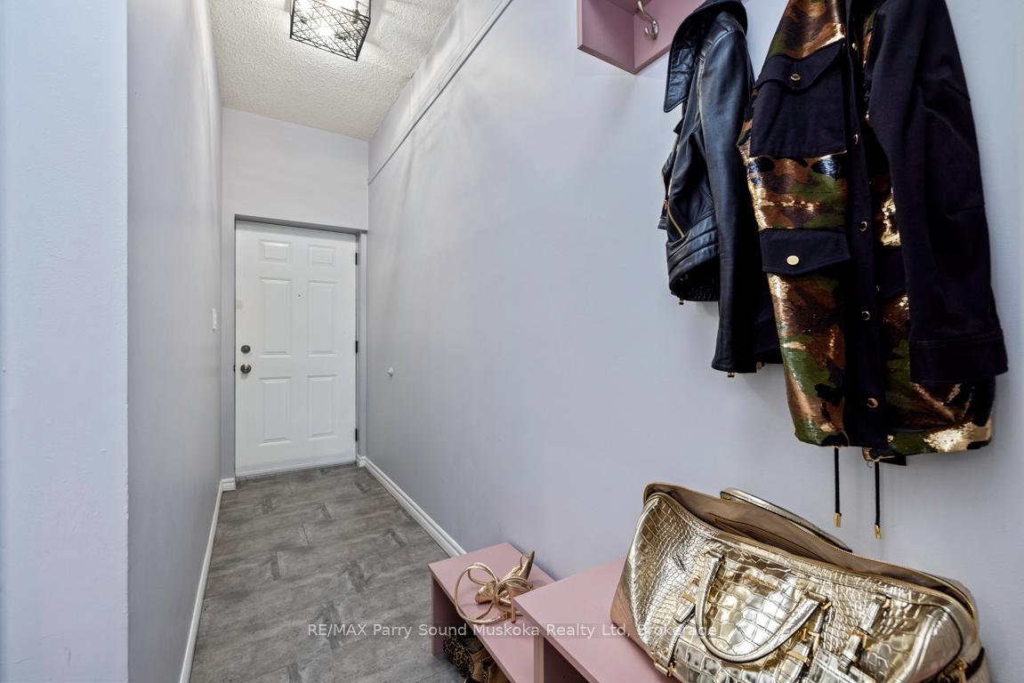 Photo 18 of Unit 4, 21 Prospect Street, Parry Sound — HOMEH