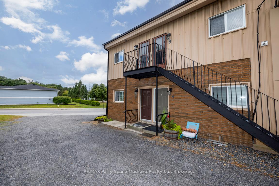 Photo 21 of Unit 4, 21 Prospect Street, Parry Sound — HOMEH