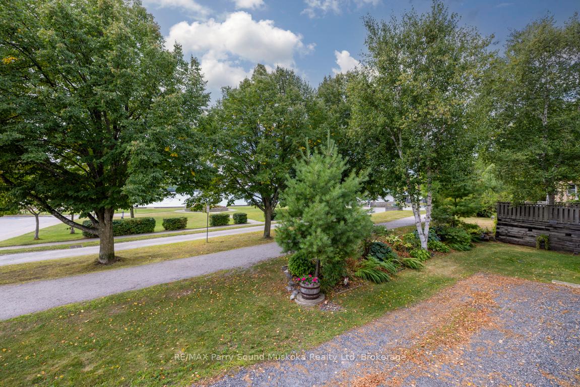 Photo 23 of Unit 4, 21 Prospect Street, Parry Sound — HOMEH