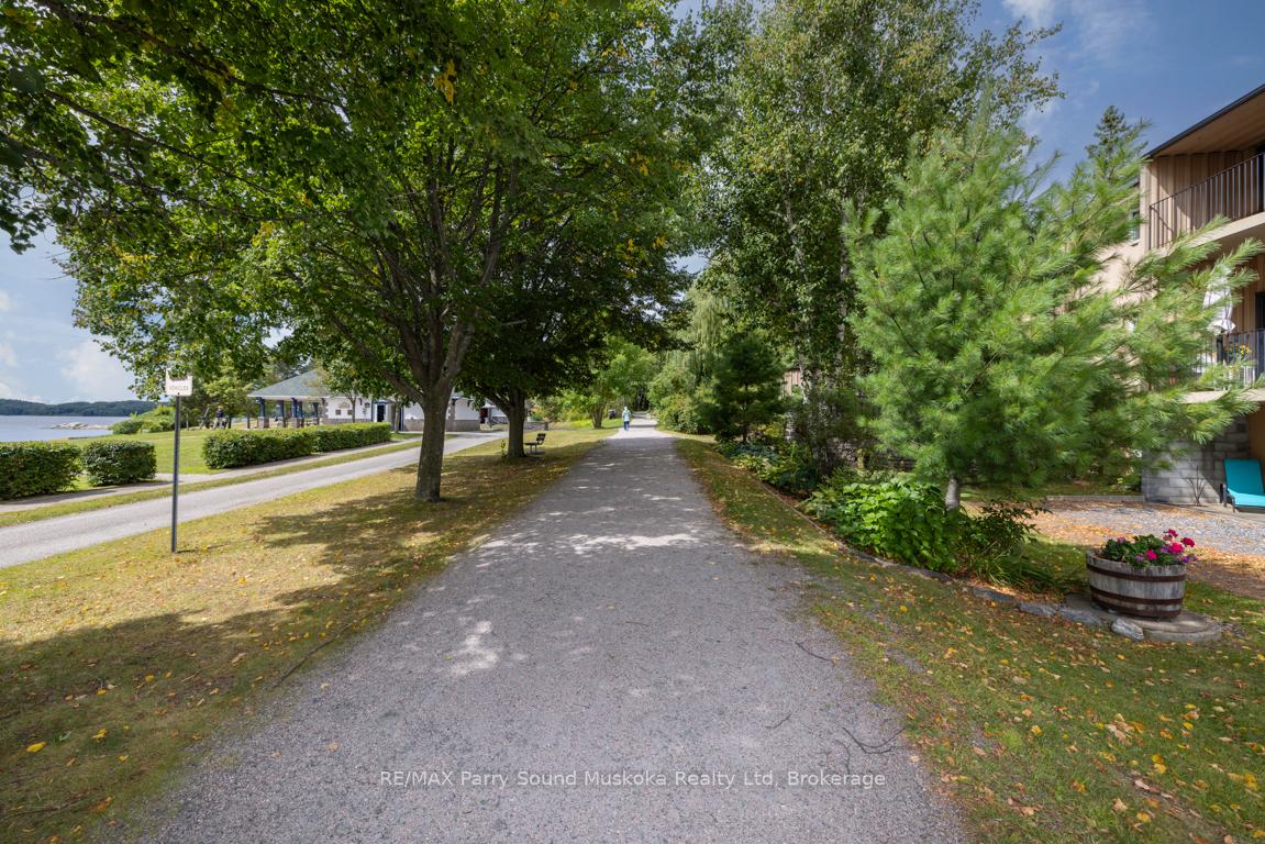 Photo 24 of Unit 4, 21 Prospect Street, Parry Sound — HOMEH