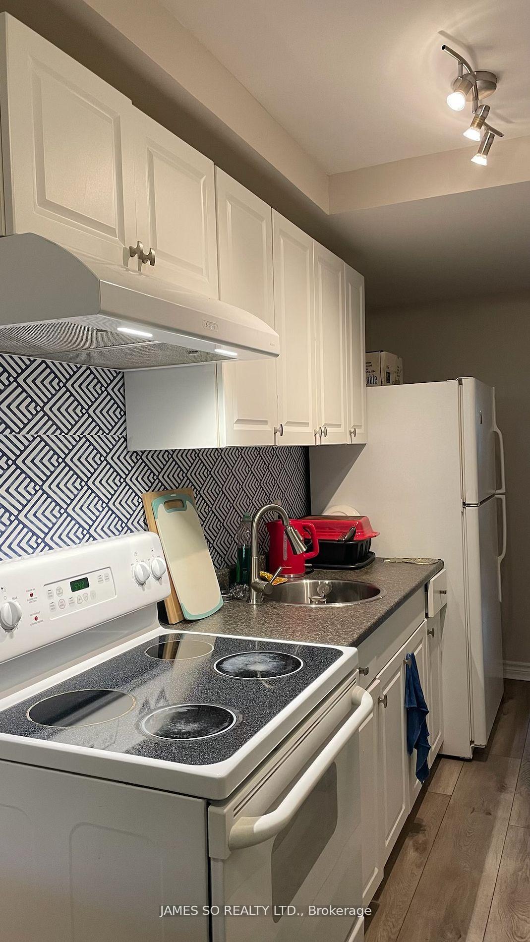 Photo 5 of Unit Lower, 73 Ashdale Avenue, Toronto, Greenwood-Coxwell — HOMEH