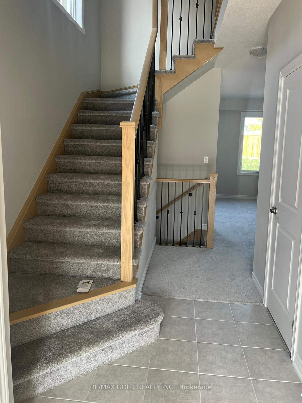 Photo 3 of 83 Pinot Crescent, Hamilton, Fruitland — HOMEH