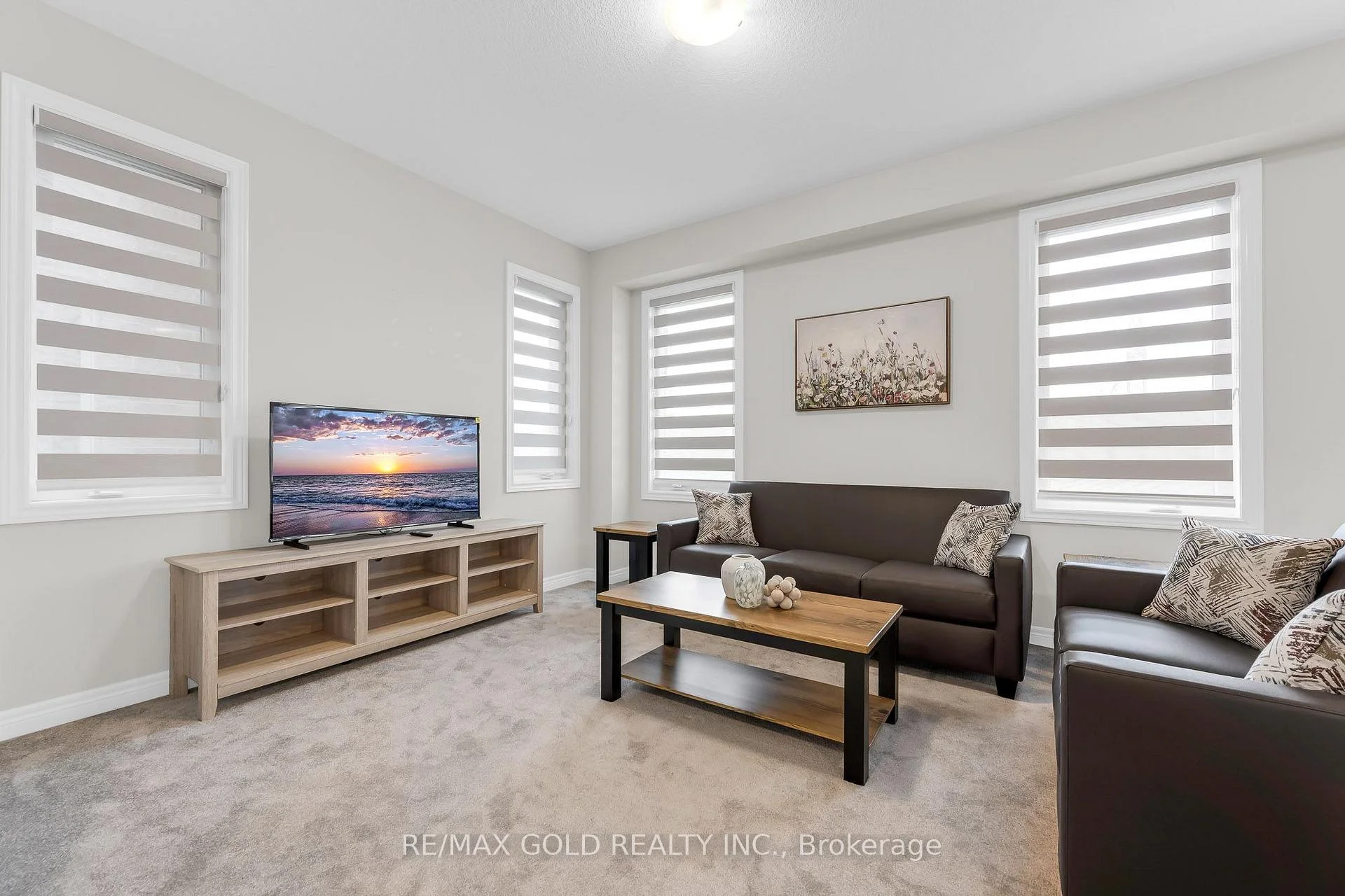 Photo 8 of 83 Pinot Crescent, Hamilton, Fruitland — HOMEH