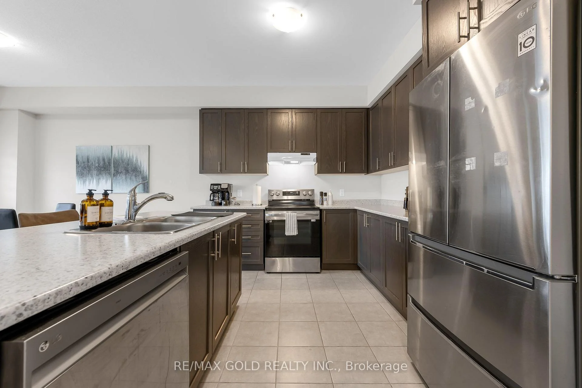 Photo 19 of 83 Pinot Crescent, Hamilton, Fruitland — HOMEH