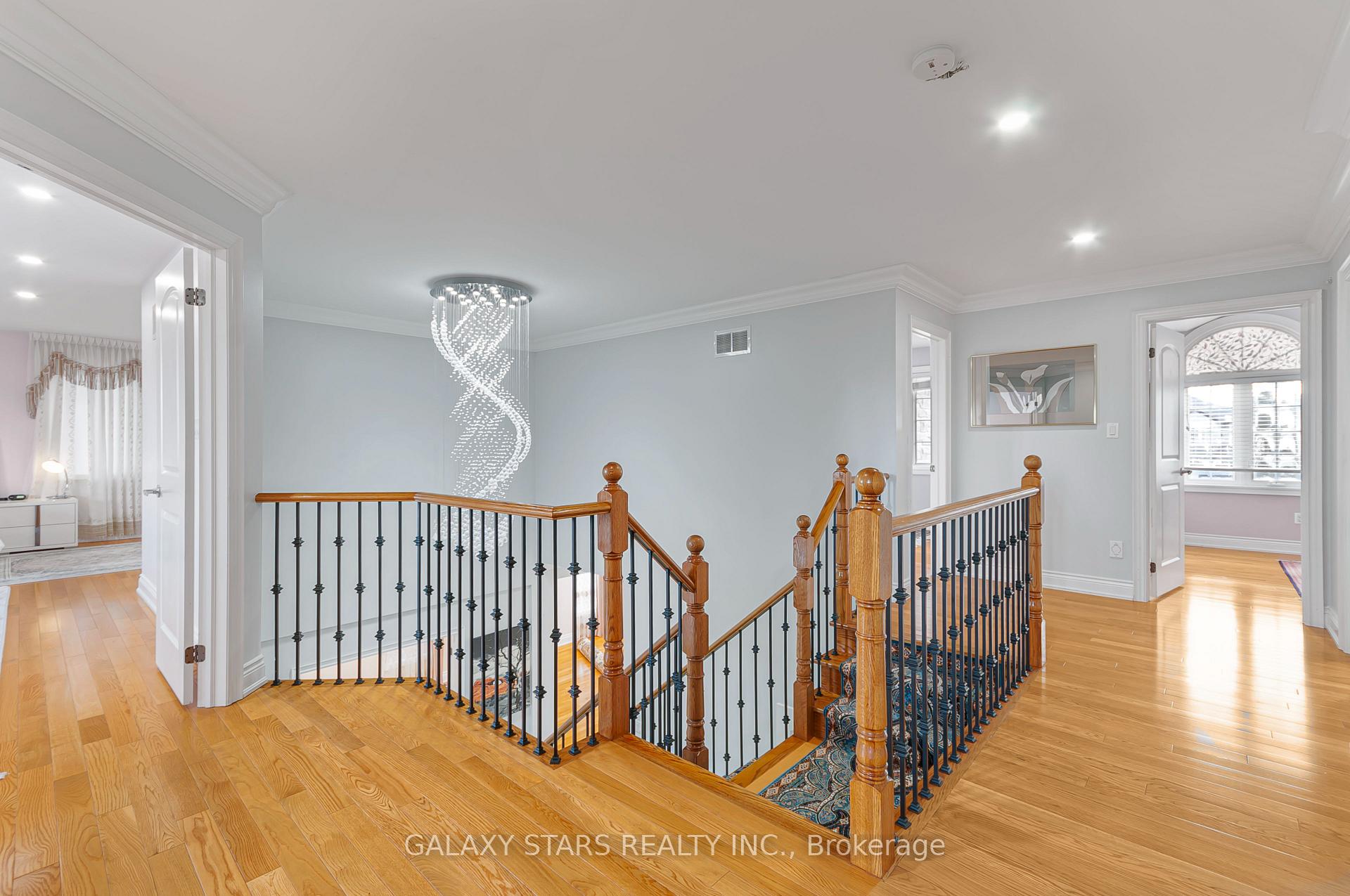 Photo 11 of 1815 Woodview Avenue, Pickering, Highbush — HOMEH