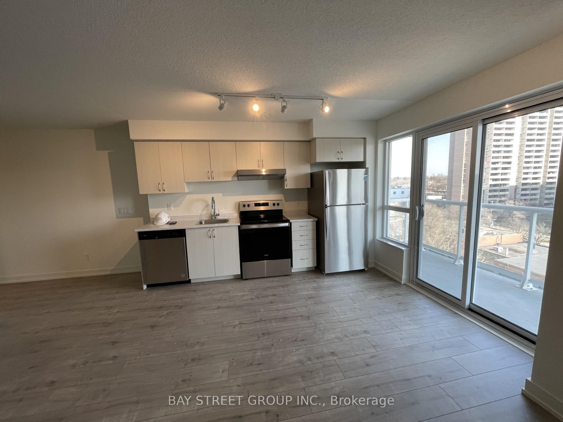Photo 4 of Unit 809, 10 Wilby Crescent, North York, Weston — HOMEH