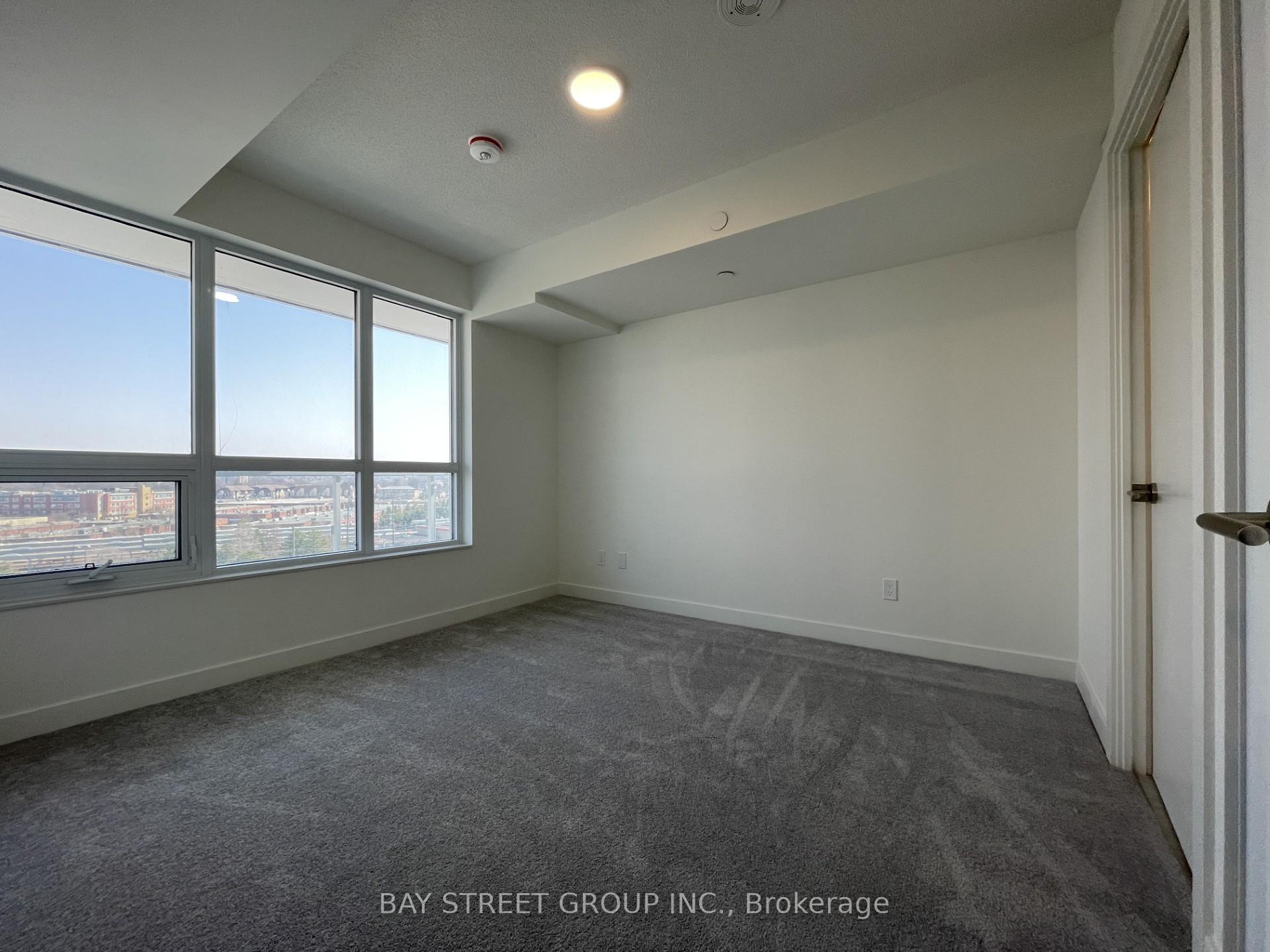 Photo 6 of Unit 809, 10 Wilby Crescent, North York, Weston — HOMEH