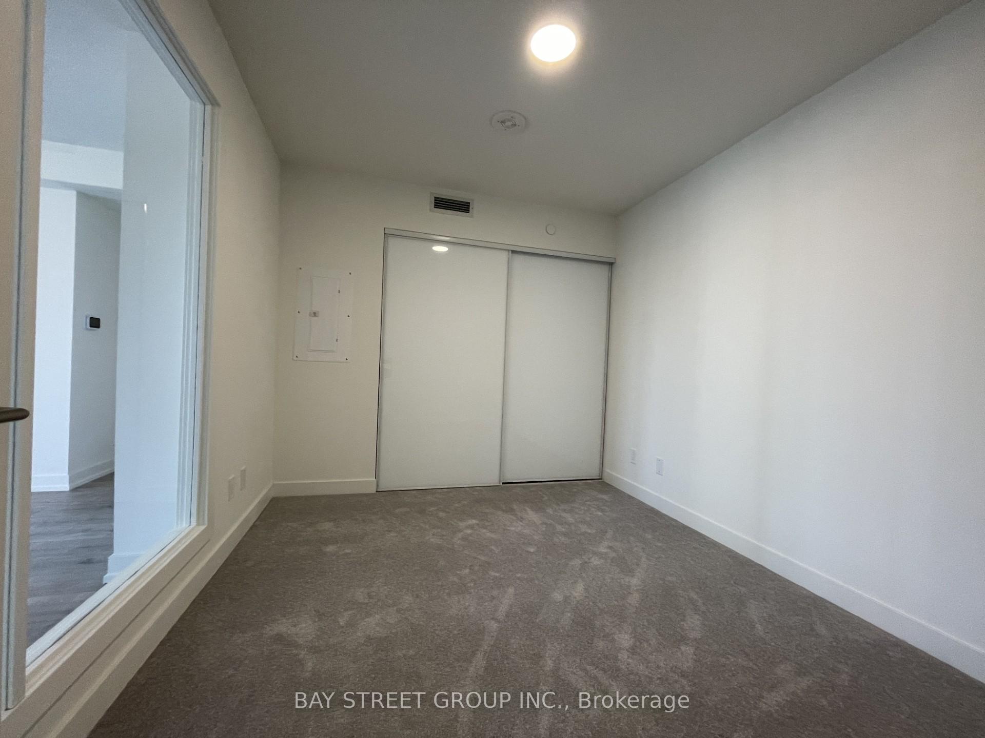 Photo 7 of Unit 809, 10 Wilby Crescent, North York, Weston — HOMEH