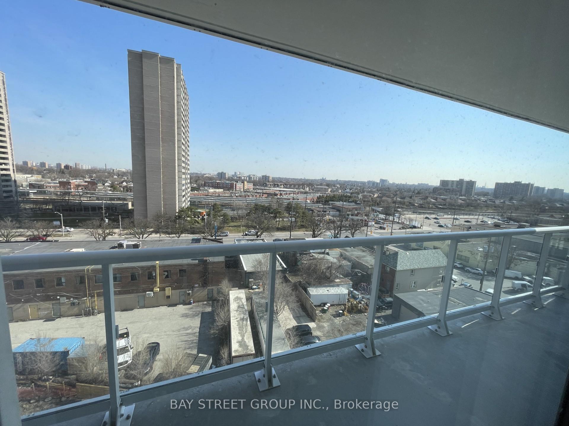 Photo 10 of Unit 809, 10 Wilby Crescent, North York, Weston — HOMEH