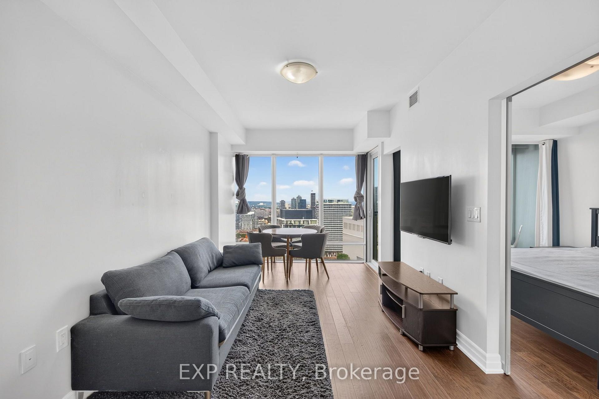 Photo 10 of Unit 3510, 8 The Esplanade, Toronto, Waterfront Communities — HOMEH