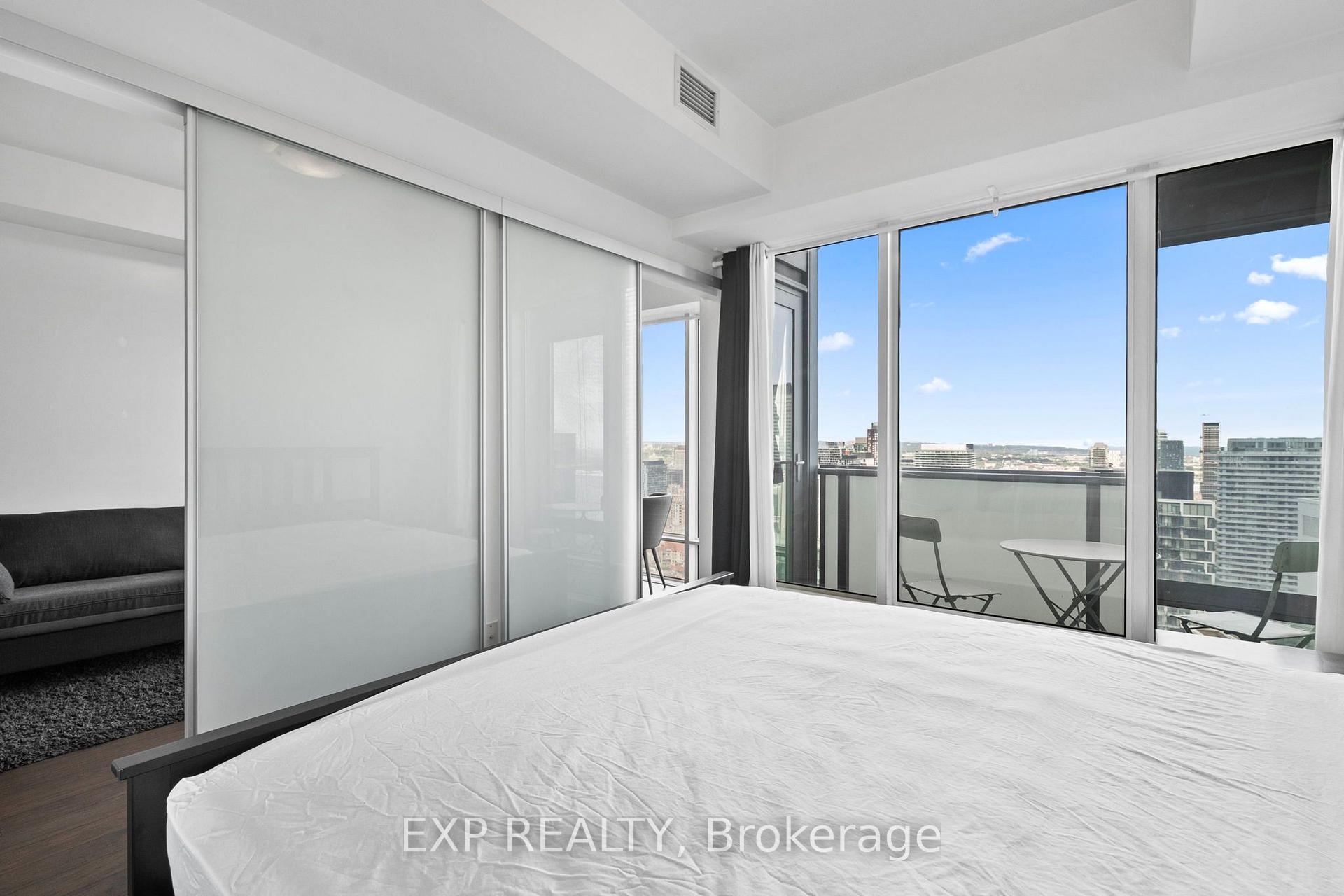Photo 15 of Unit 3510, 8 The Esplanade, Toronto, Waterfront Communities — HOMEH