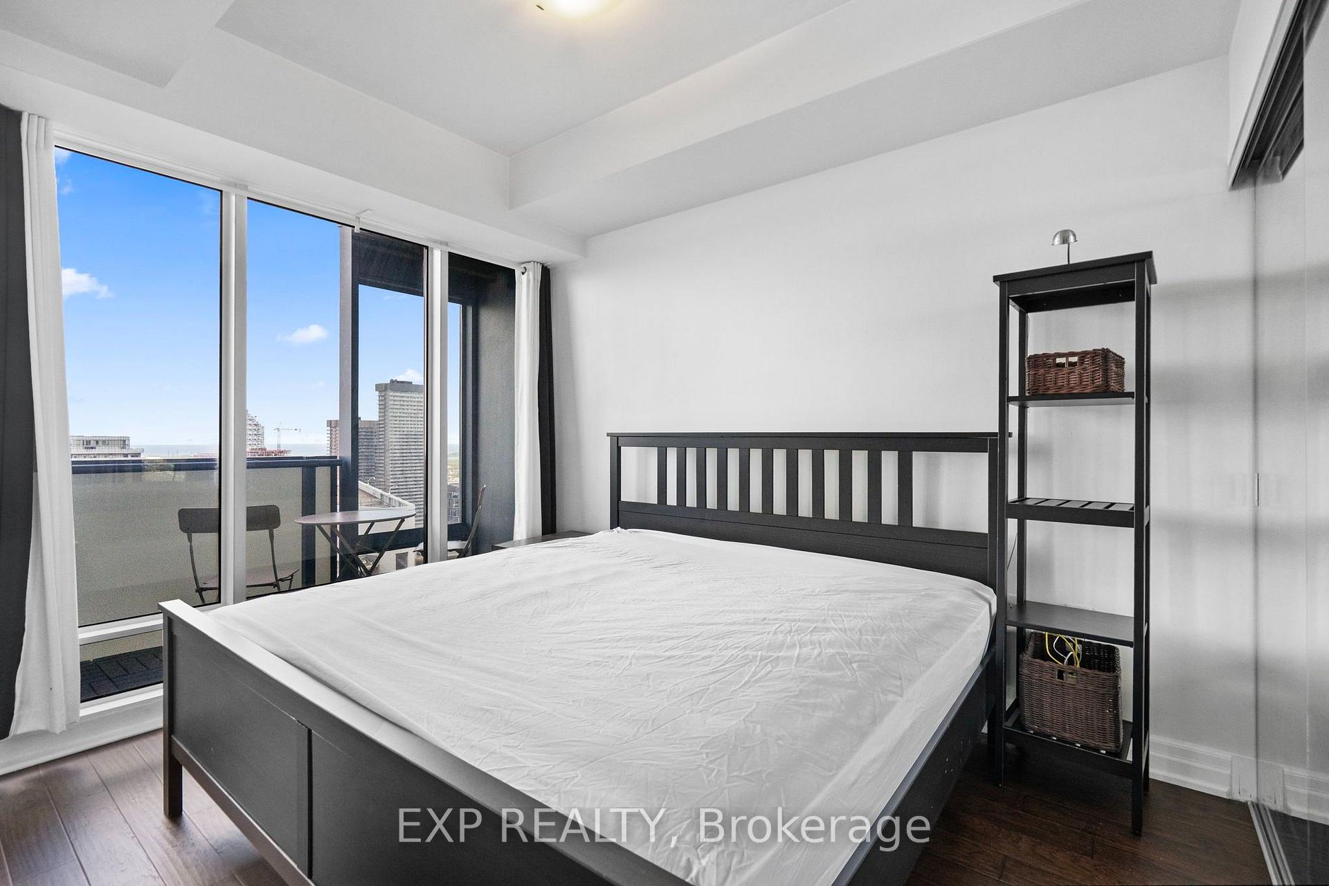 Photo 16 of Unit 3510, 8 The Esplanade, Toronto, Waterfront Communities — HOMEH