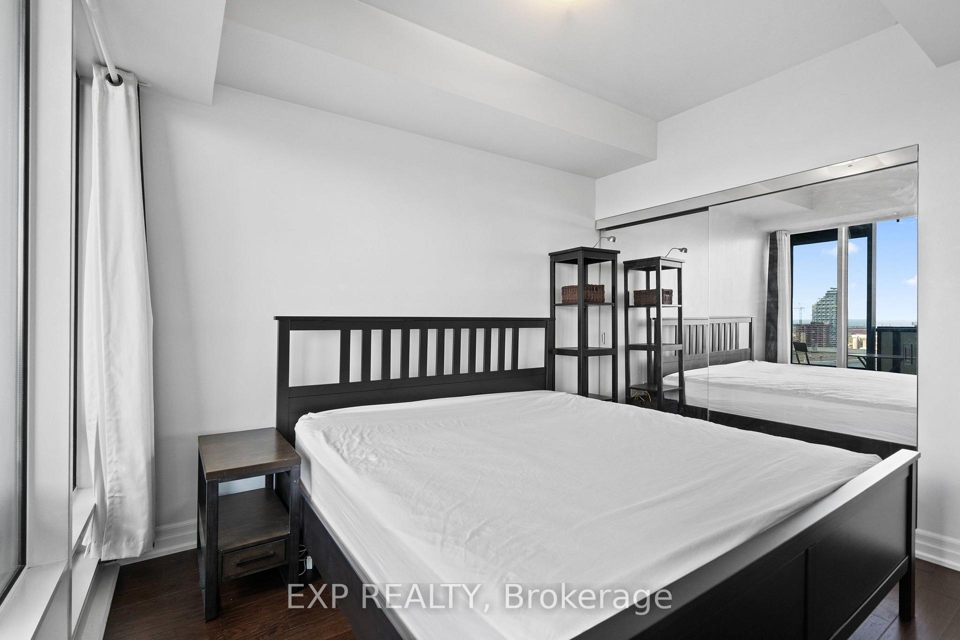 Photo 17 of Unit 3510, 8 The Esplanade, Toronto, Waterfront Communities — HOMEH