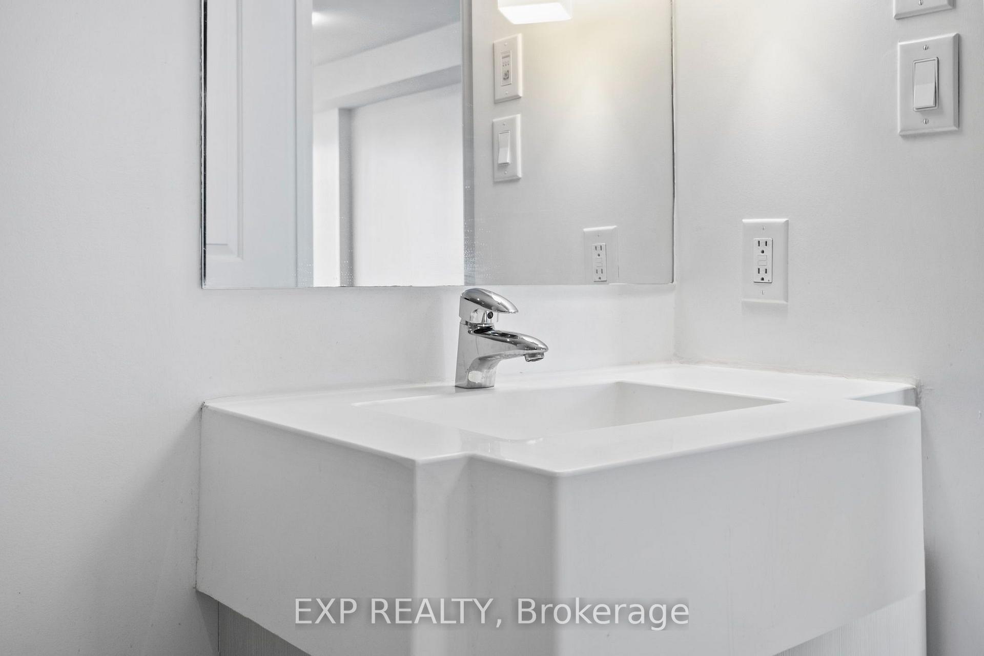 Photo 24 of Unit 3510, 8 The Esplanade, Toronto, Waterfront Communities — HOMEH