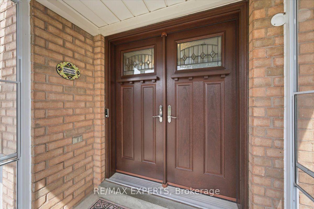 Photo 5 of 64 Knoll Haven Circle, Caledon, Bolton North — HOMEH