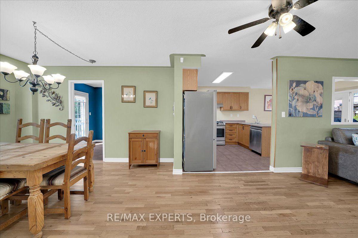 Photo 10 of 64 Knoll Haven Circle, Caledon, Bolton North — HOMEH