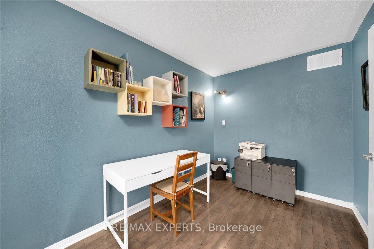 Photo 14 of 64 Knoll Haven Circle, Caledon, Bolton North — HOMEH