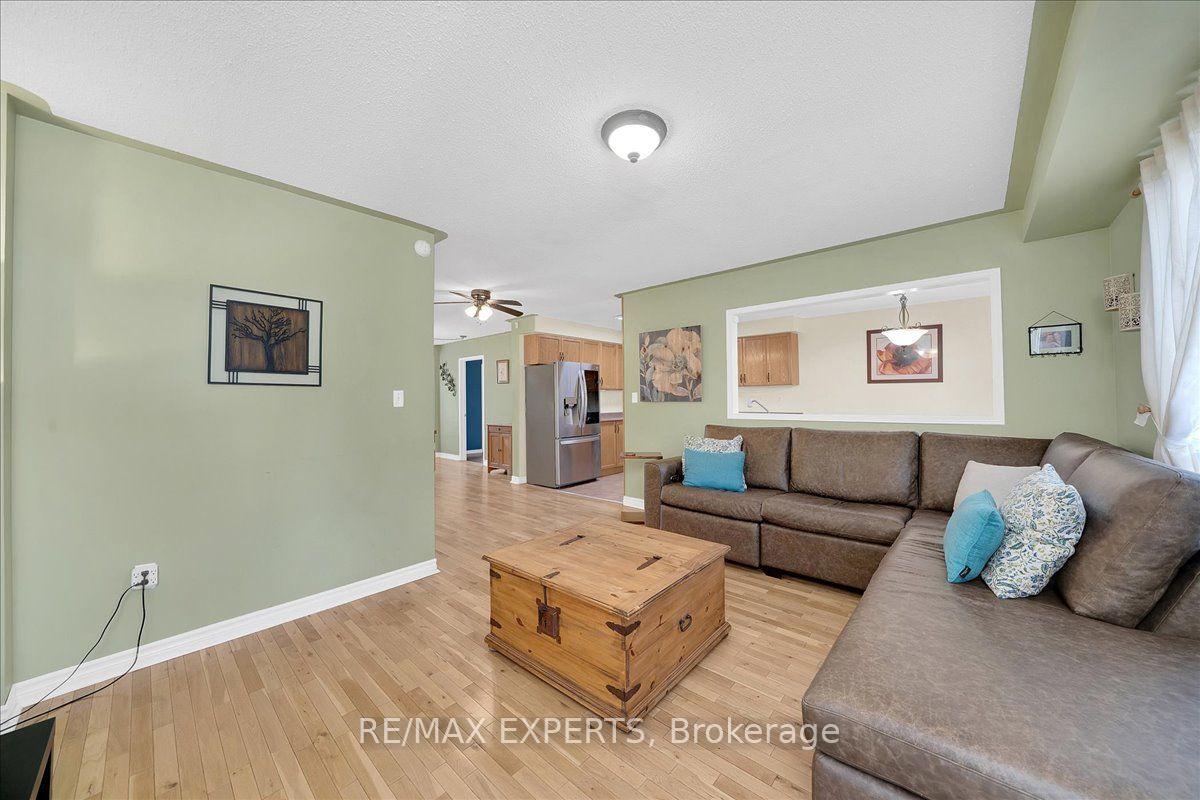 Photo 18 of 64 Knoll Haven Circle, Caledon, Bolton North — HOMEH