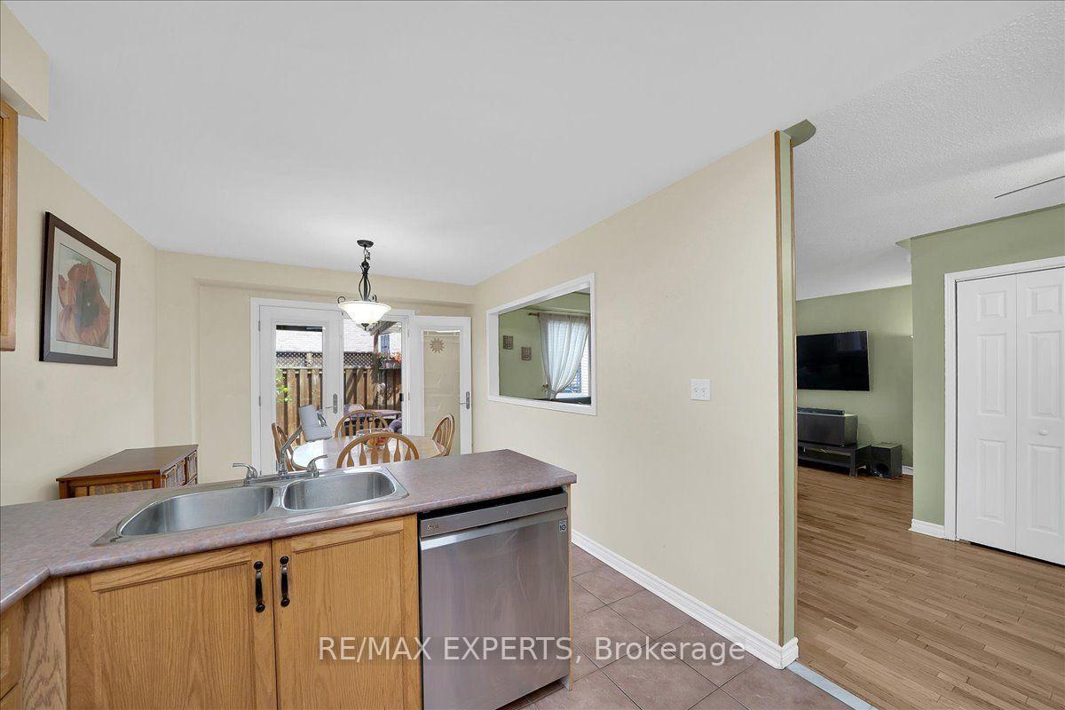Photo 21 of 64 Knoll Haven Circle, Caledon, Bolton North — HOMEH