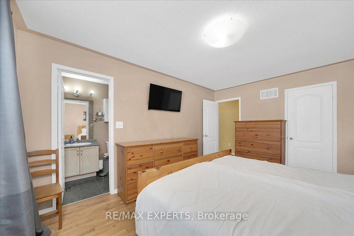 Photo 27 of 64 Knoll Haven Circle, Caledon, Bolton North — HOMEH