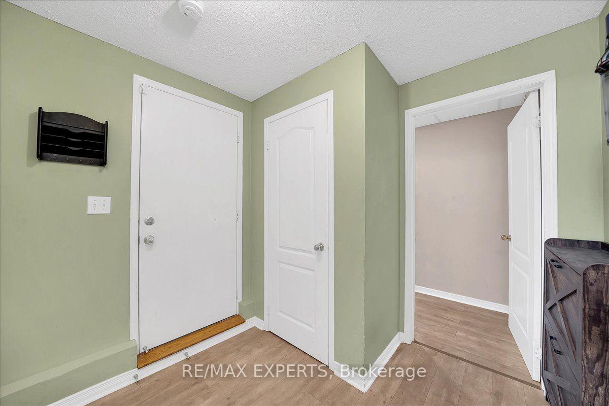 Photo 34 of 64 Knoll Haven Circle, Caledon, Bolton North — HOMEH