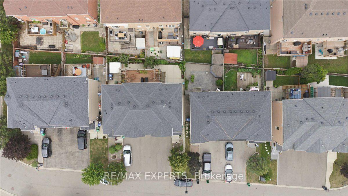Photo 47 of 64 Knoll Haven Circle, Caledon, Bolton North — HOMEH