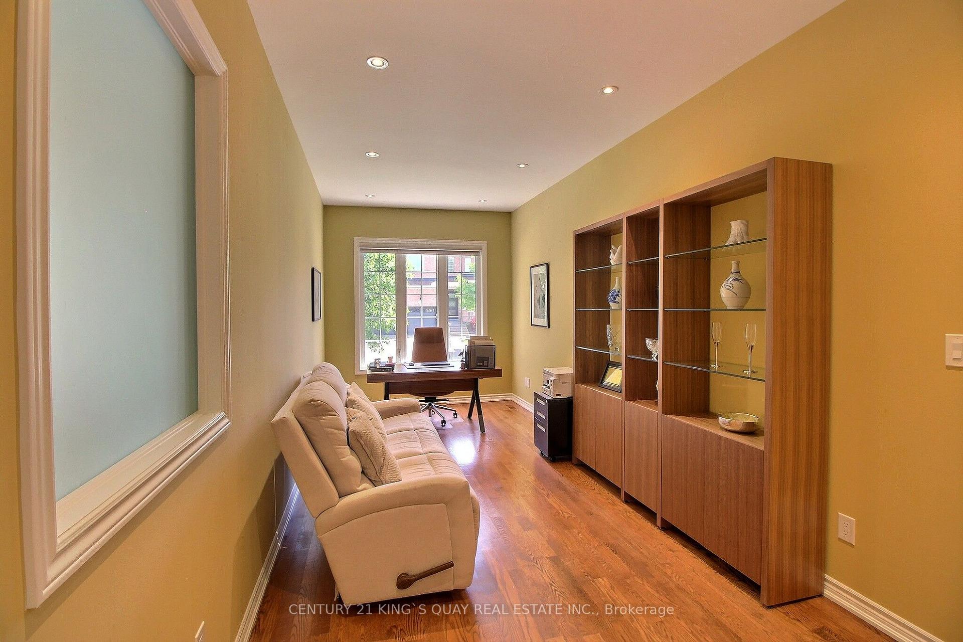 Photo 8 of 10 Coakwell Drive, Markham, Box Grove — HOMEH
