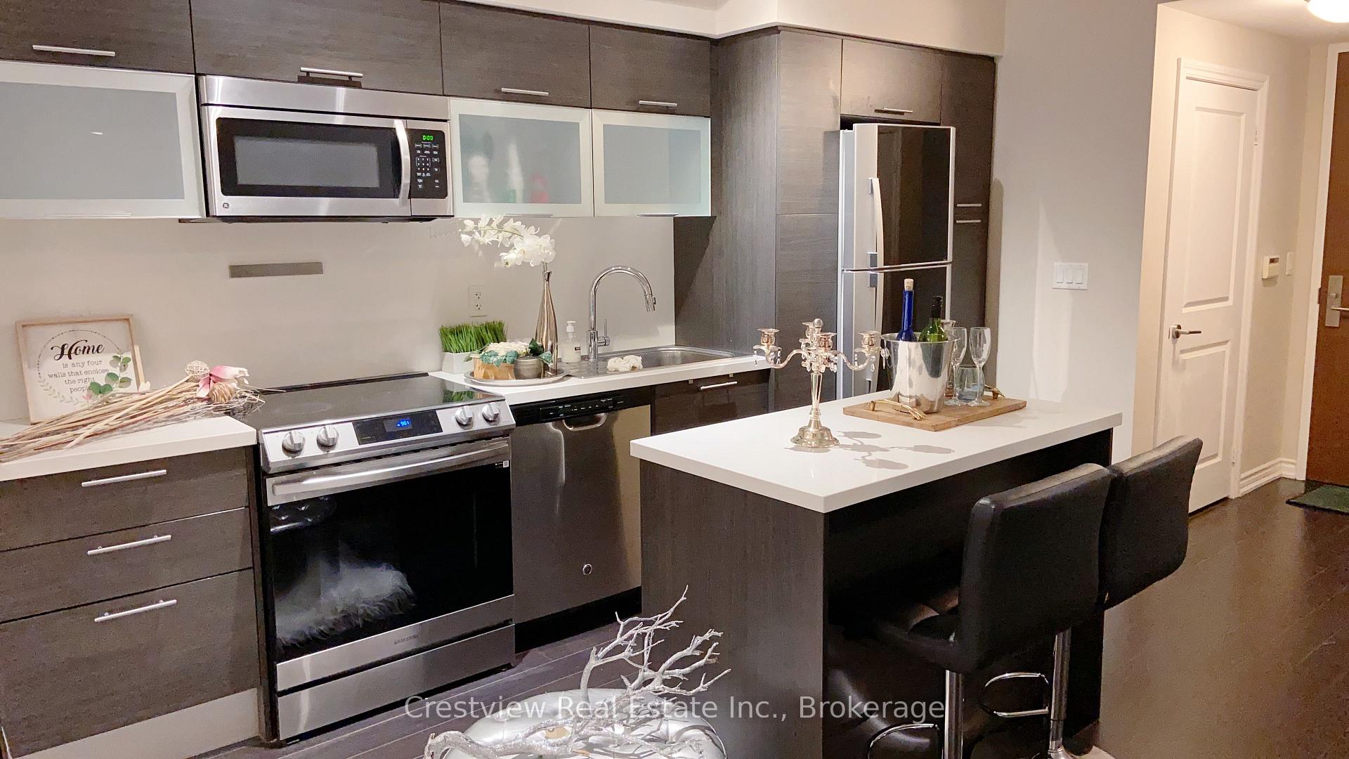 Photo 2 of Unit 4505, 386 Yonge Street, Toronto, Bay Street Corridor — HOMEH