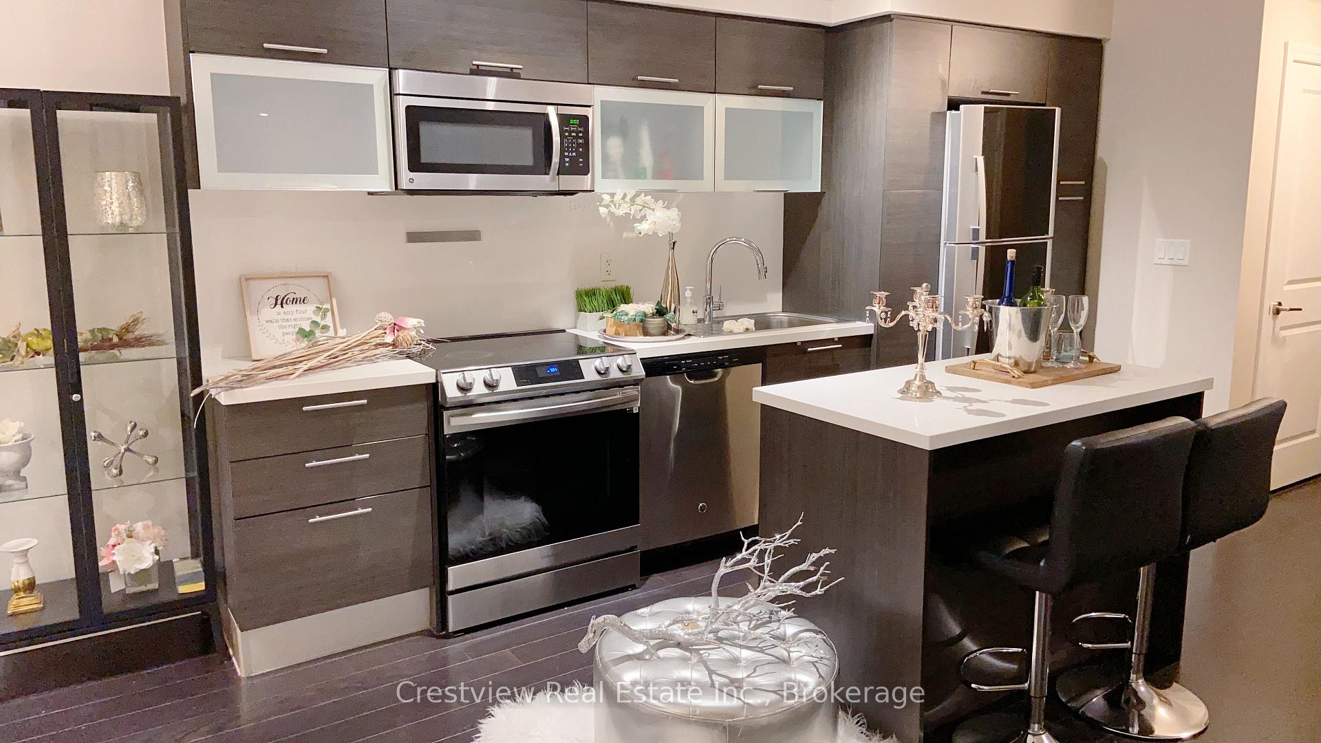 Photo 3 of Unit 4505, 386 Yonge Street, Toronto, Bay Street Corridor — HOMEH