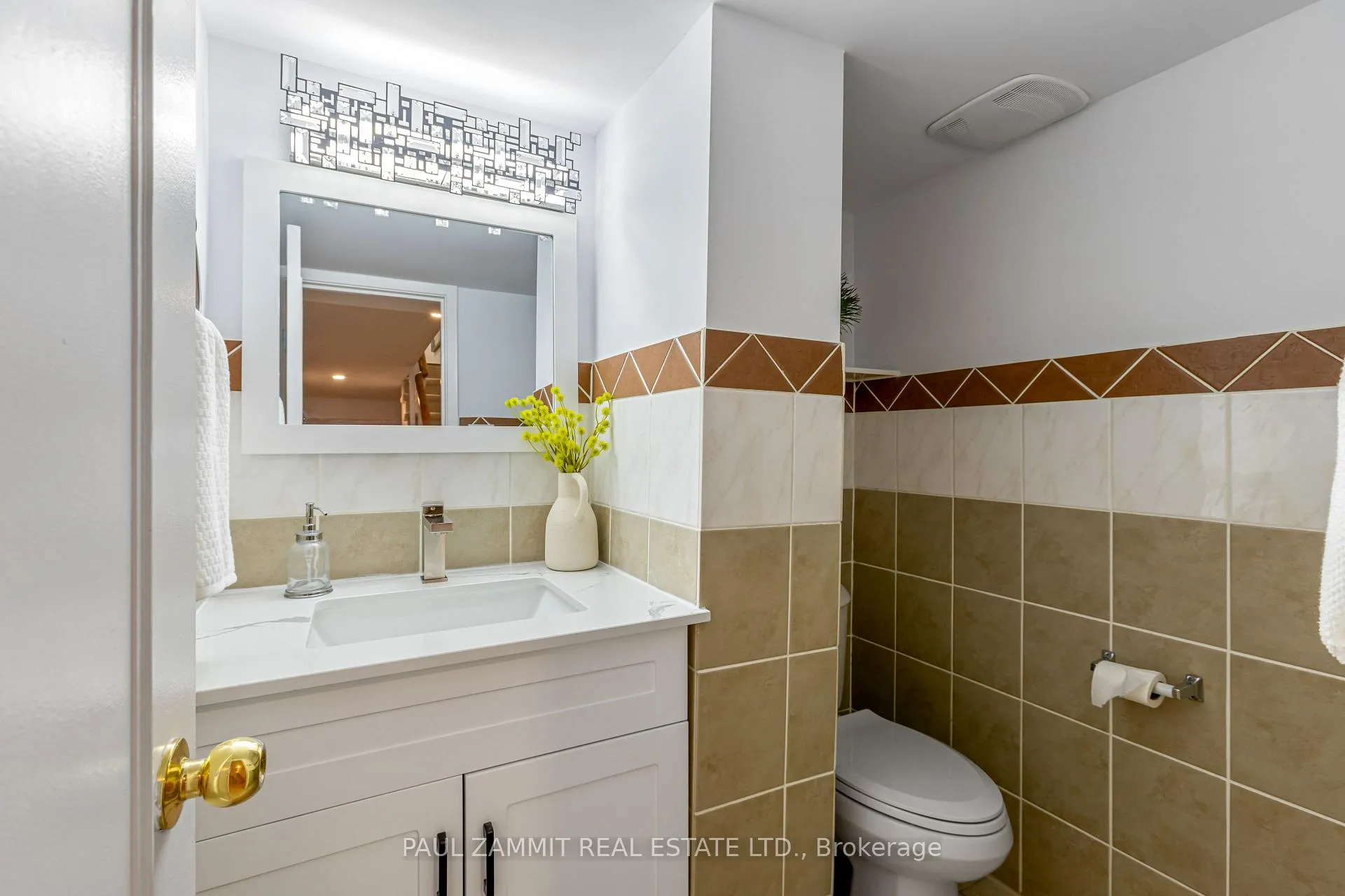 Photo 26 of 24 West Borough Street, Markham, Aileen-Willowbrook — HOMEH