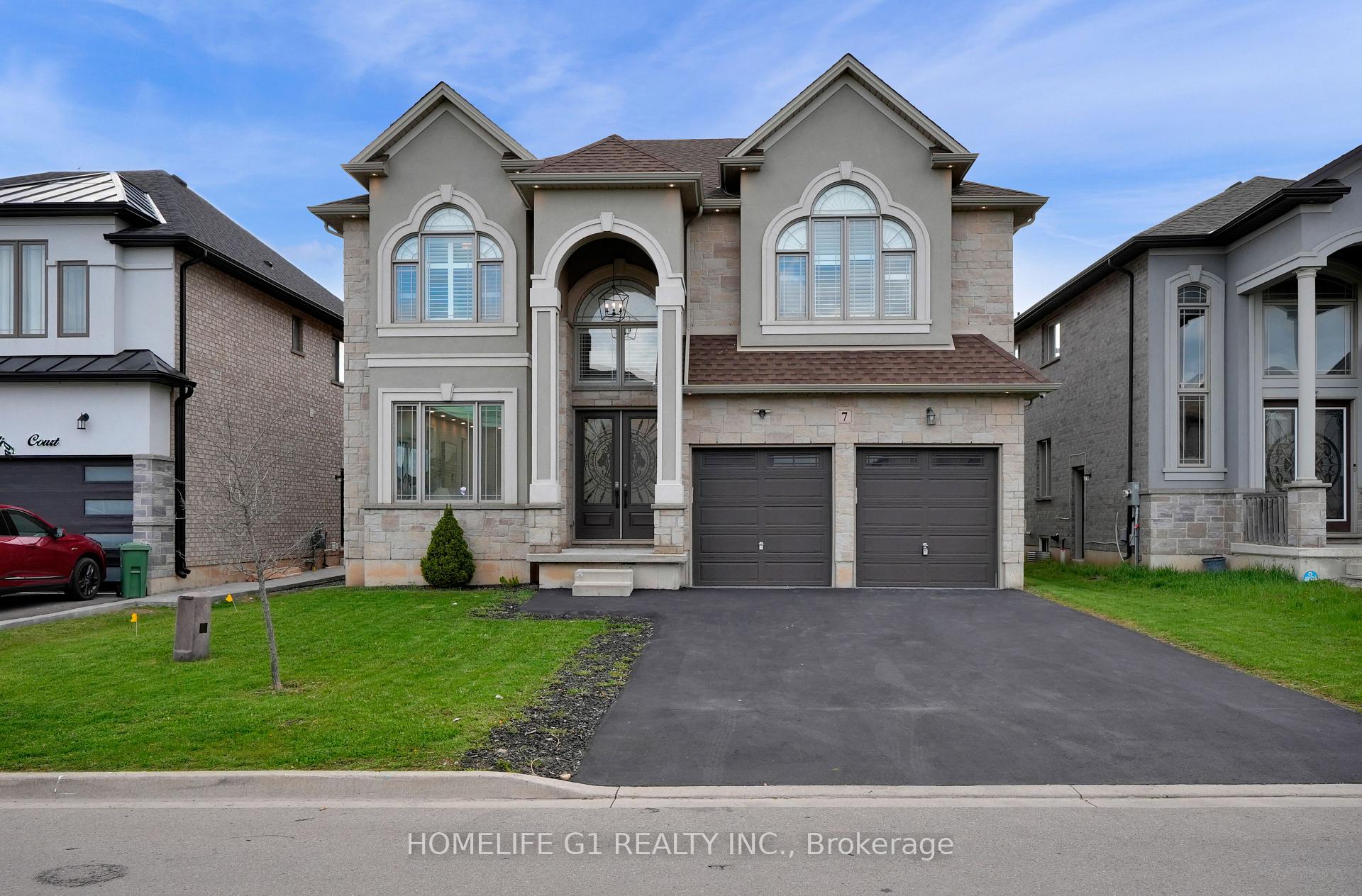 Photo 2 of 7 Riesling Court, Hamilton, Gershome — HOMEH
