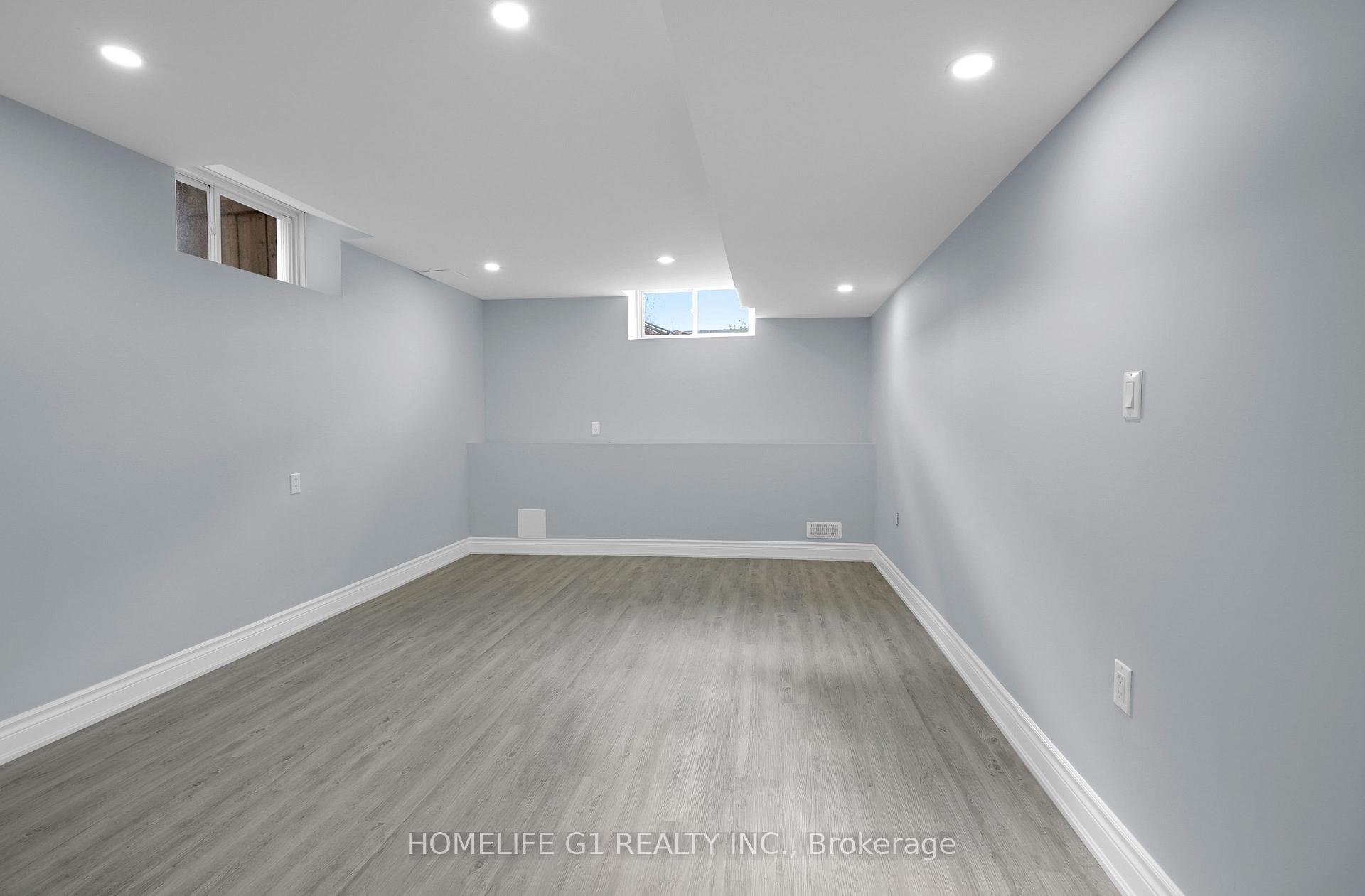 Photo 45 of 7 Riesling Court, Hamilton, Gershome — HOMEH