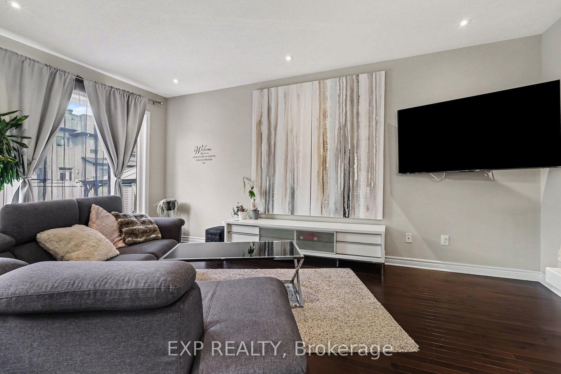 Photo 5 of 253 Shinleaf Crescent, Ottawa, Mer Bleue/Bradley Estates/Anderson Park — HOMEH