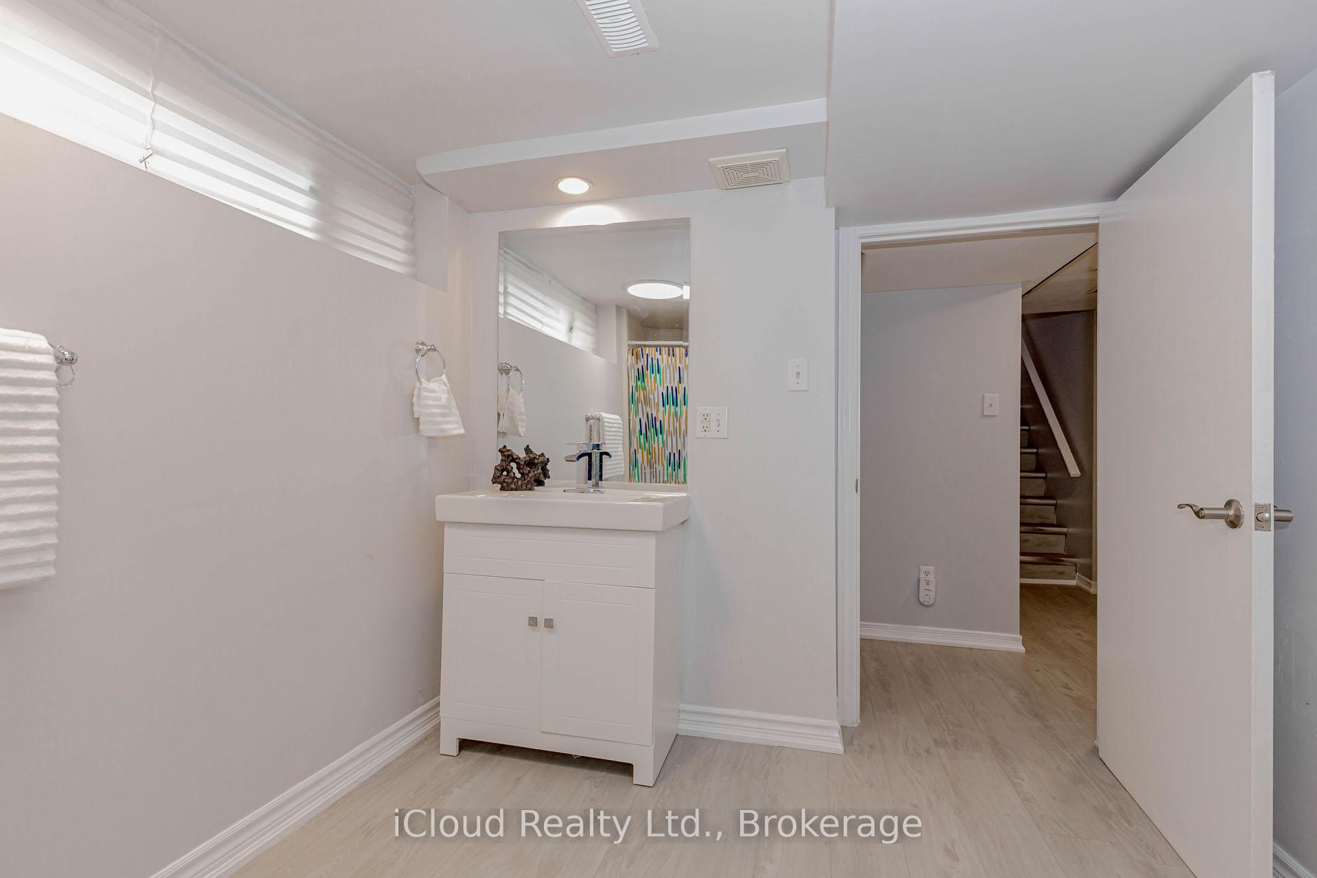 Photo 41 of 28 Hoffman Street, Kitchener, Southdale — HOMEH