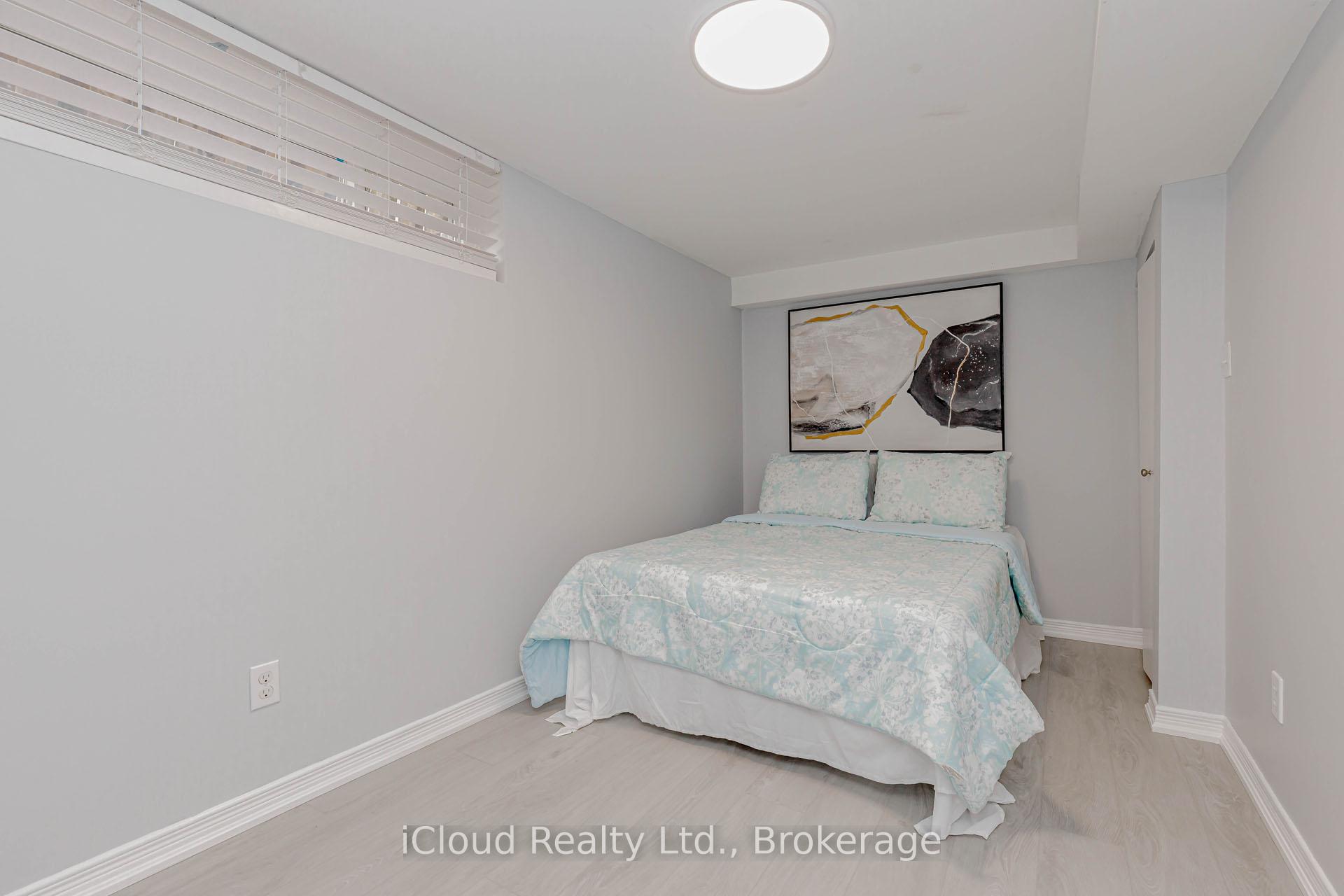 Photo 42 of 28 Hoffman Street, Kitchener, Southdale — HOMEH