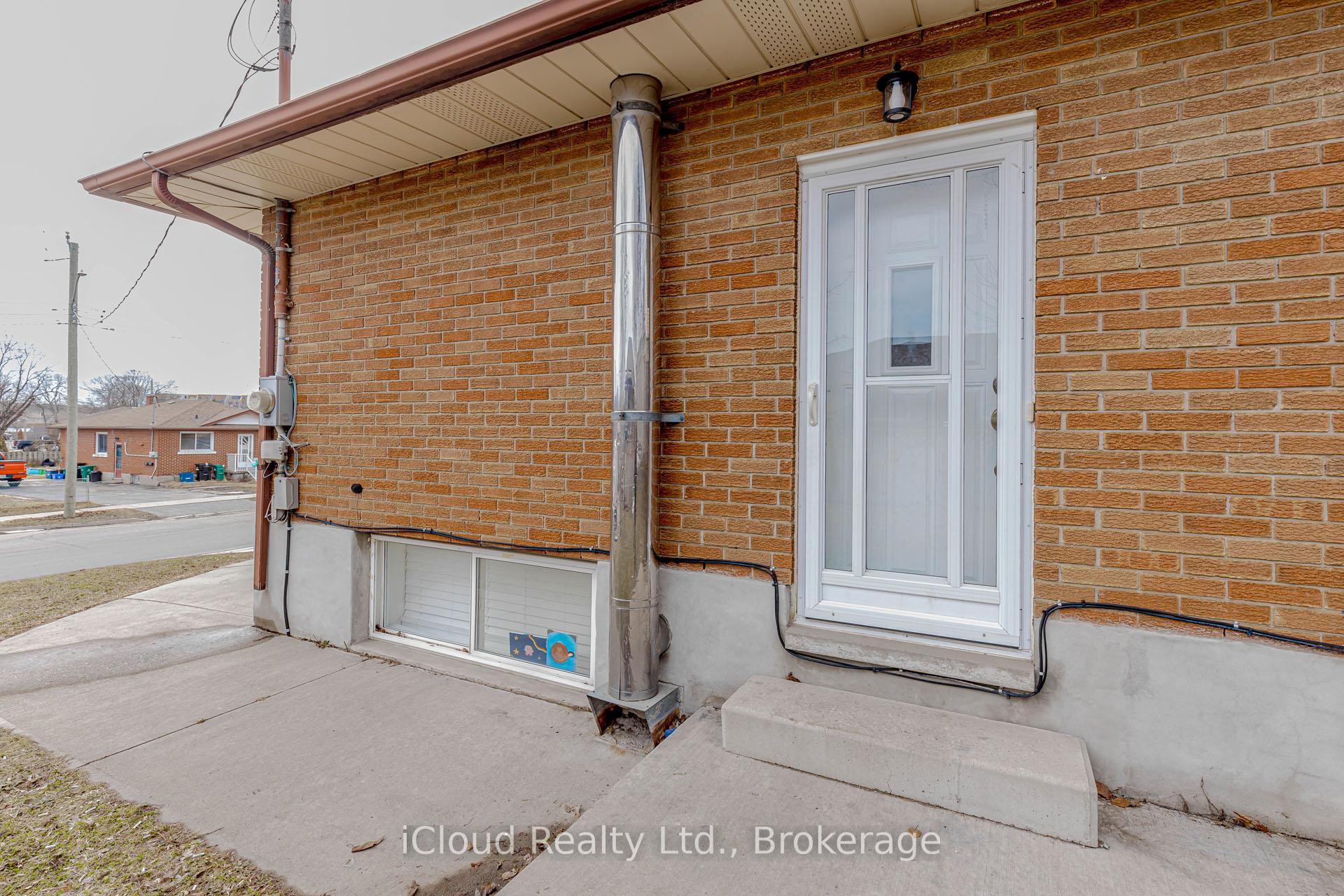 Photo 43 of 28 Hoffman Street, Kitchener, Southdale — HOMEH