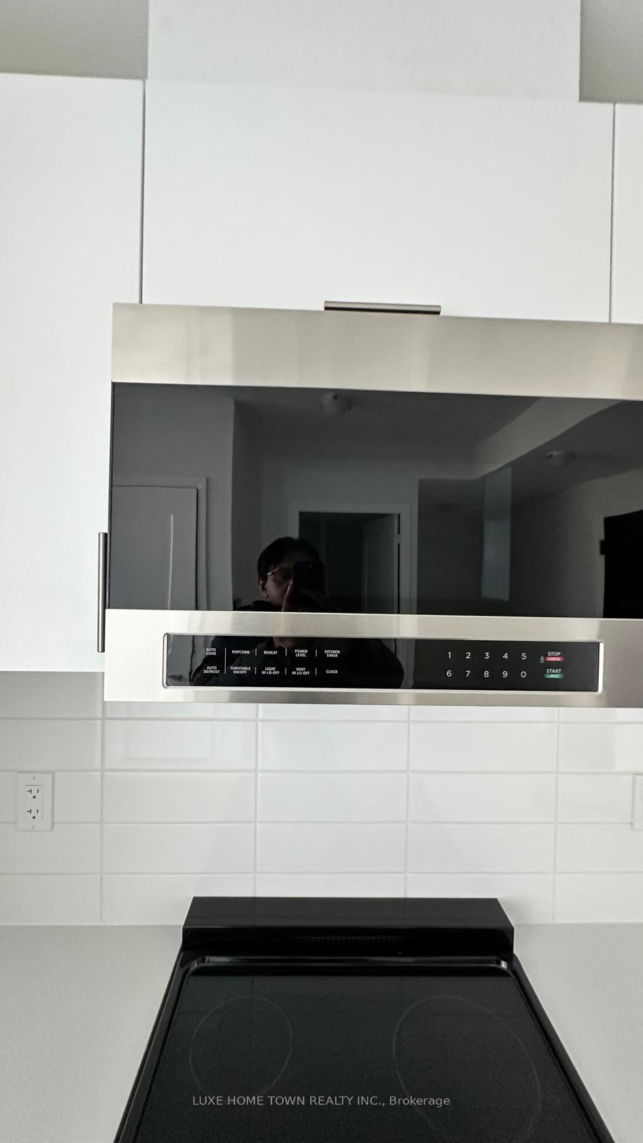 Photo 12 of Unit 402, 412 Silver Maple Road, Oakville, Joshua Meadows — HOMEH