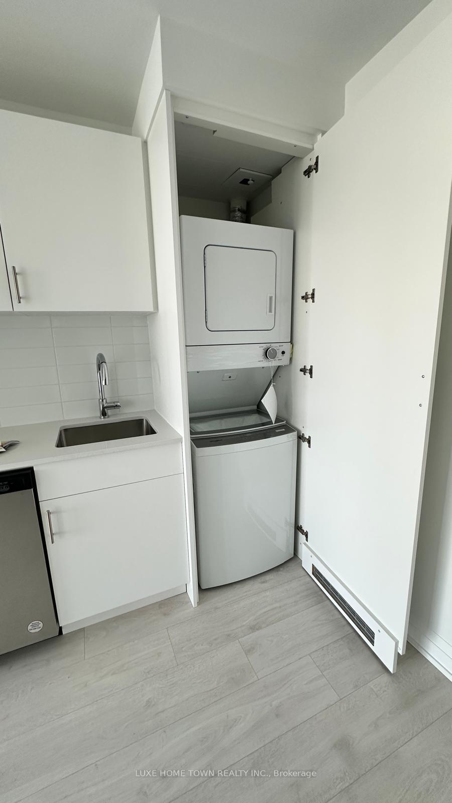 Photo 13 of Unit 402, 412 Silver Maple Road, Oakville, Joshua Meadows — HOMEH
