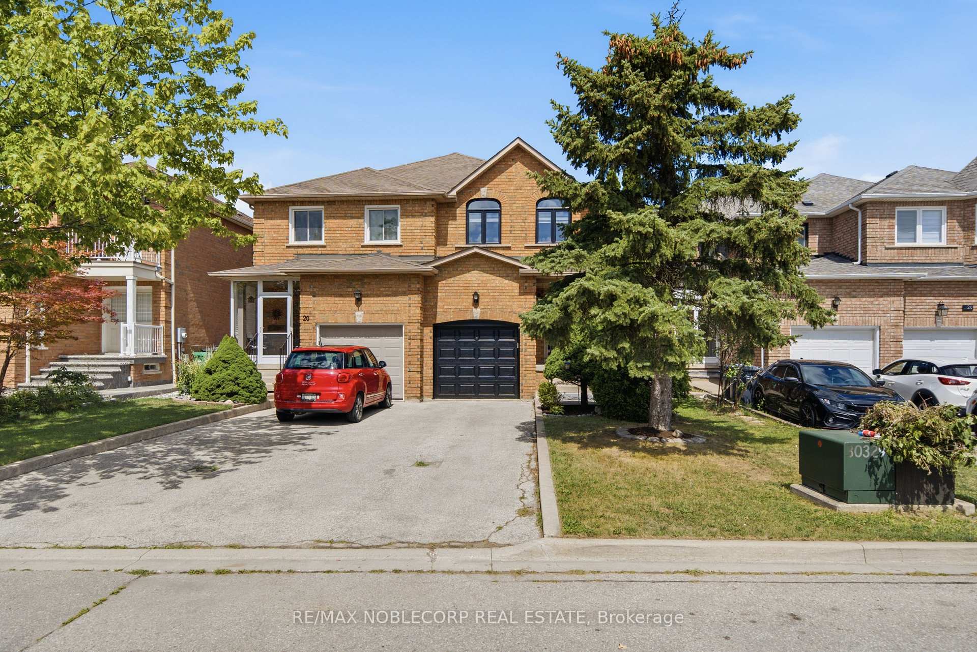 Photo 1 of 22 Carriage House Road, Caledon, Bolton East — HOMEH