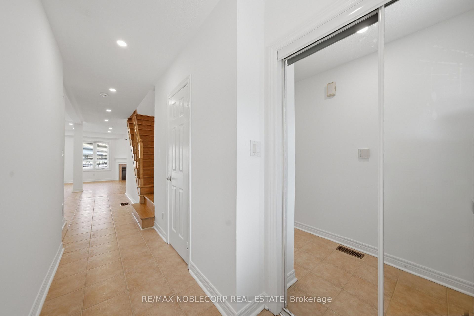 Photo 7 of 22 Carriage House Road, Caledon, Bolton East — HOMEH