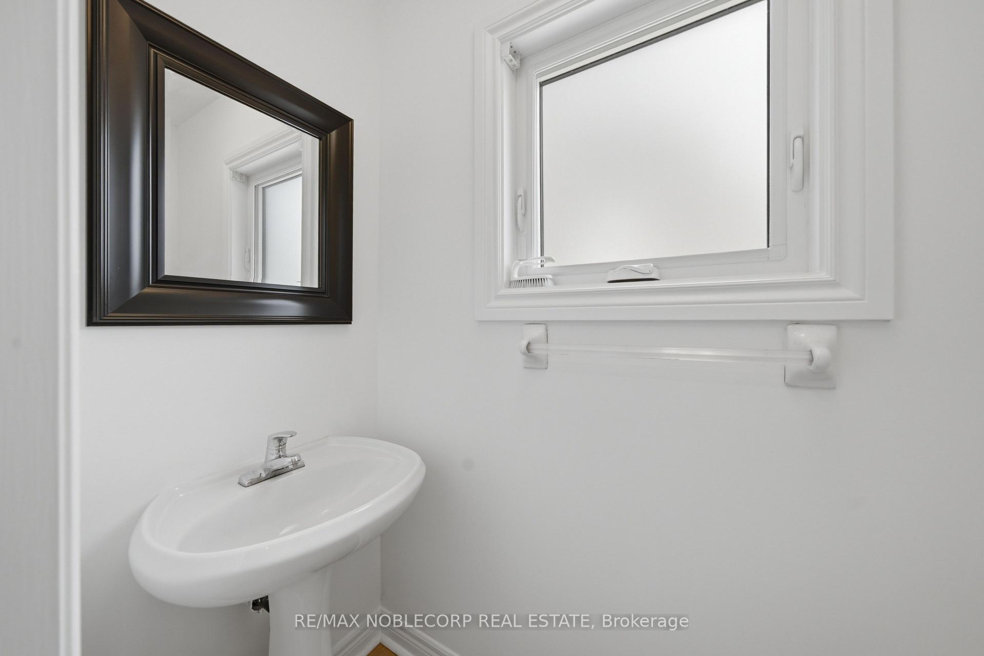 Photo 8 of 22 Carriage House Road, Caledon, Bolton East — HOMEH